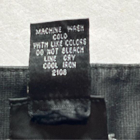 Rafaella Women's Cuffed Capris Black/White/Tan Floral Size 16 - Picture 4 of 6